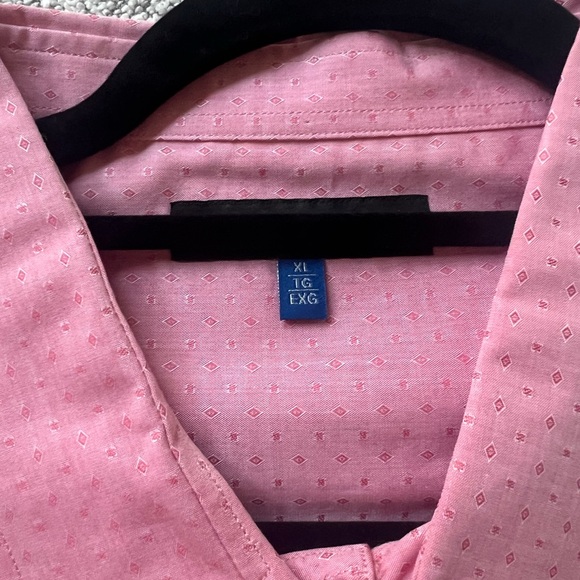 NWT Vince Camuto | Short sleeve button down - Picture 3 of 5